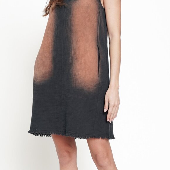 MYSTREE Black & Rust Washed Gauze Dress | Sleeveless Raw Hem Shift Dress - Picture 3 of 6